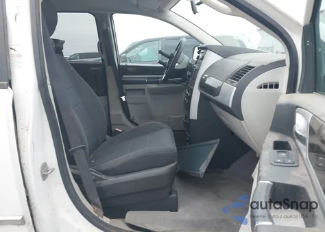 2010 Dodge Grand Caravan Sxt from USA, damaged, VIN 2D4RN5D12AR211798